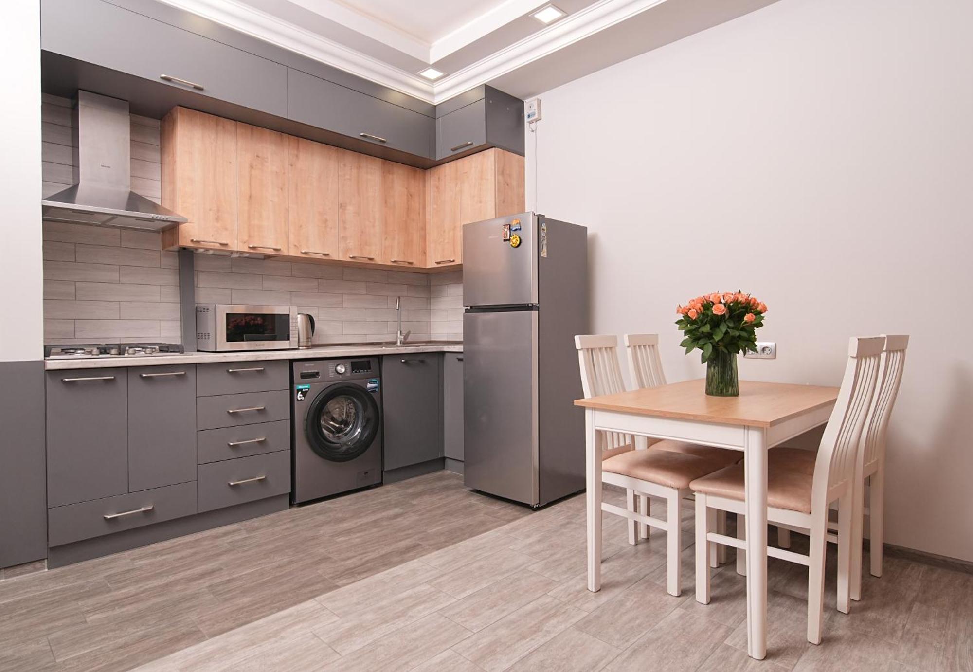 יירבאן Cozy Apartments In The City Centre By Sweet Home מראה חיצוני תמונה