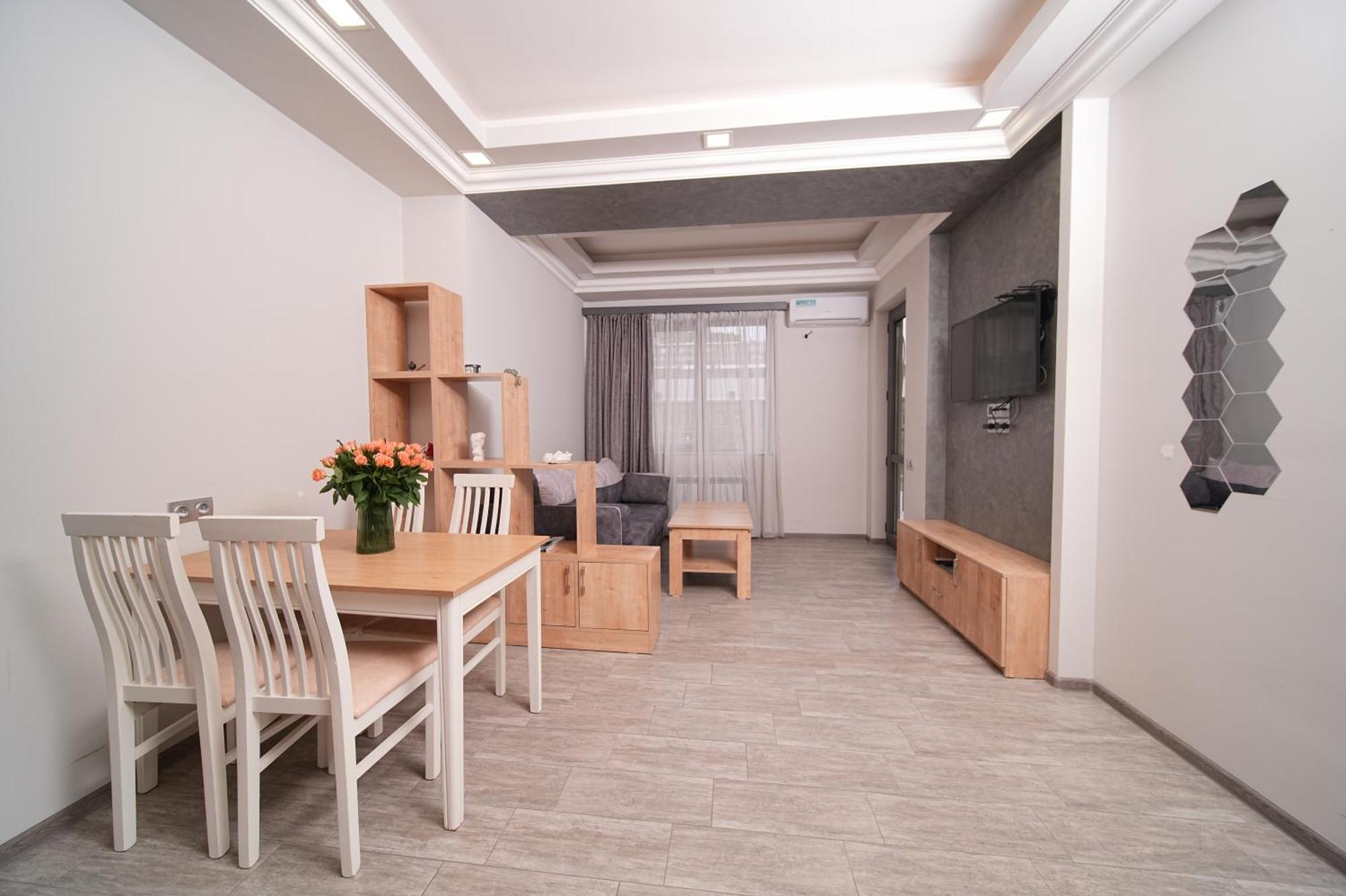 יירבאן Cozy Apartments In The City Centre By Sweet Home מראה חיצוני תמונה