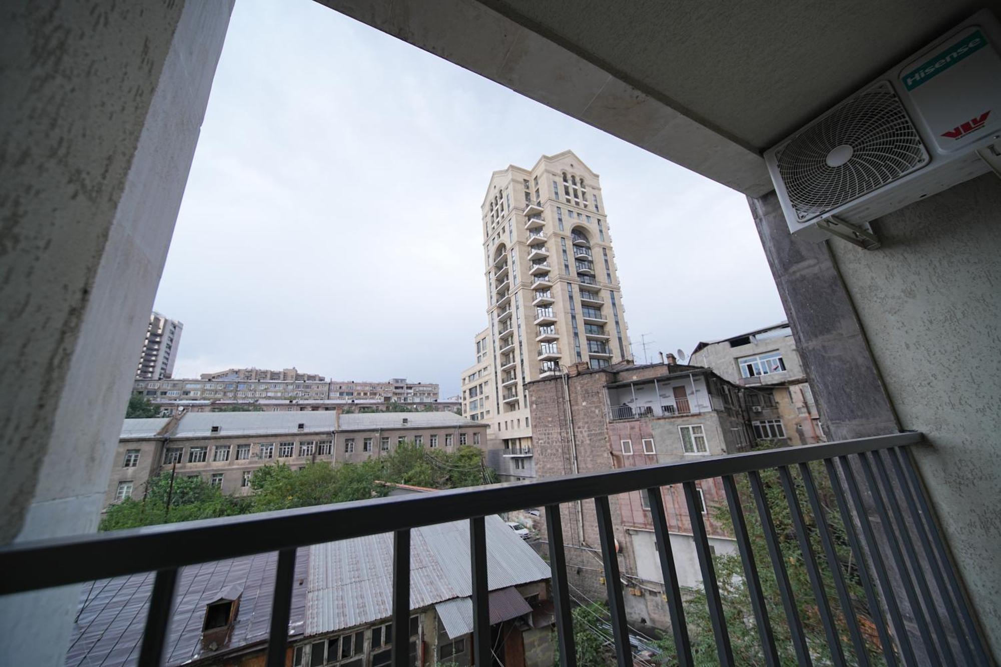 יירבאן Cozy Apartments In The City Centre By Sweet Home מראה חיצוני תמונה